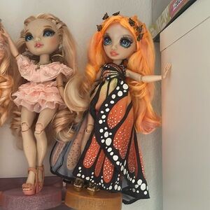 Fantastic Fashion - Poppy 
Rainbow High